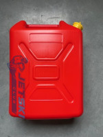 Канистра пластиковая вертикальная с желтой пробкой 20L 45х20х35